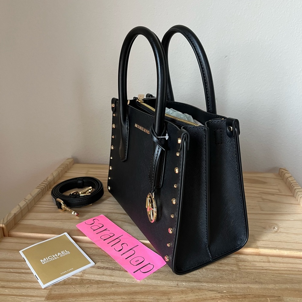🌼Michael Kors Purse - Picture 3 of 13